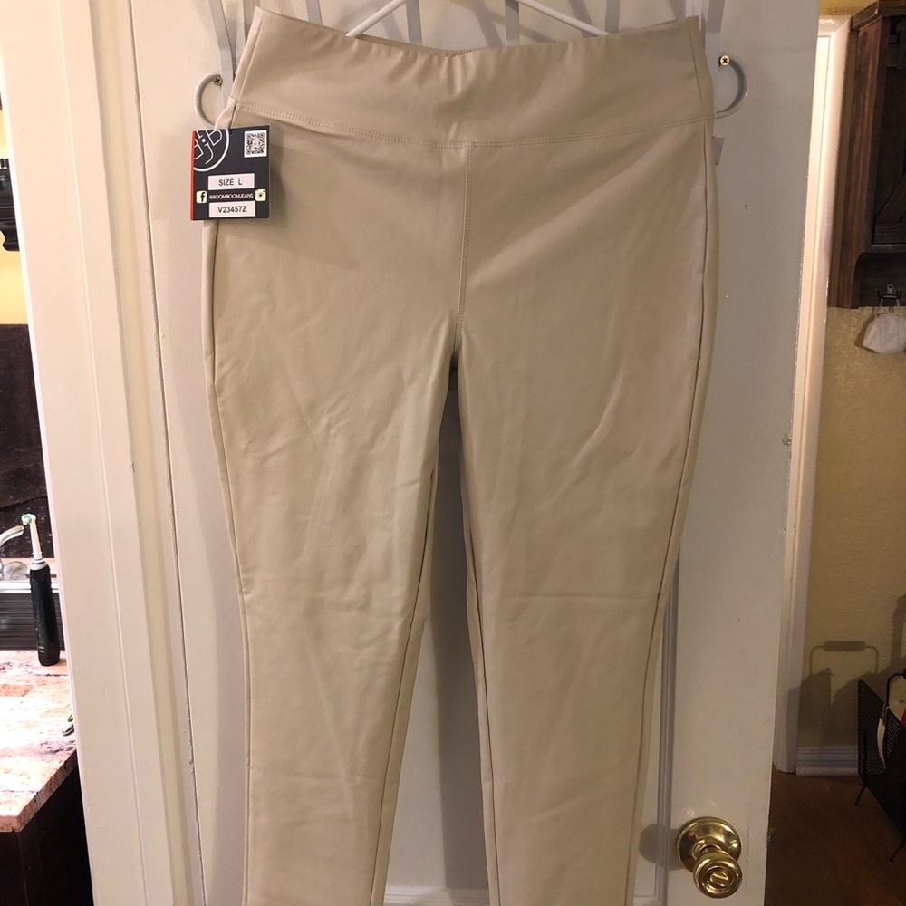 ❌SOLD❌ BoomBoomJeans Fake Leather Leggings/Stretch Pants